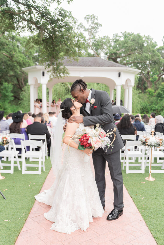 Angleton Magnolia Manor Houston Texas Wedding Venue Married