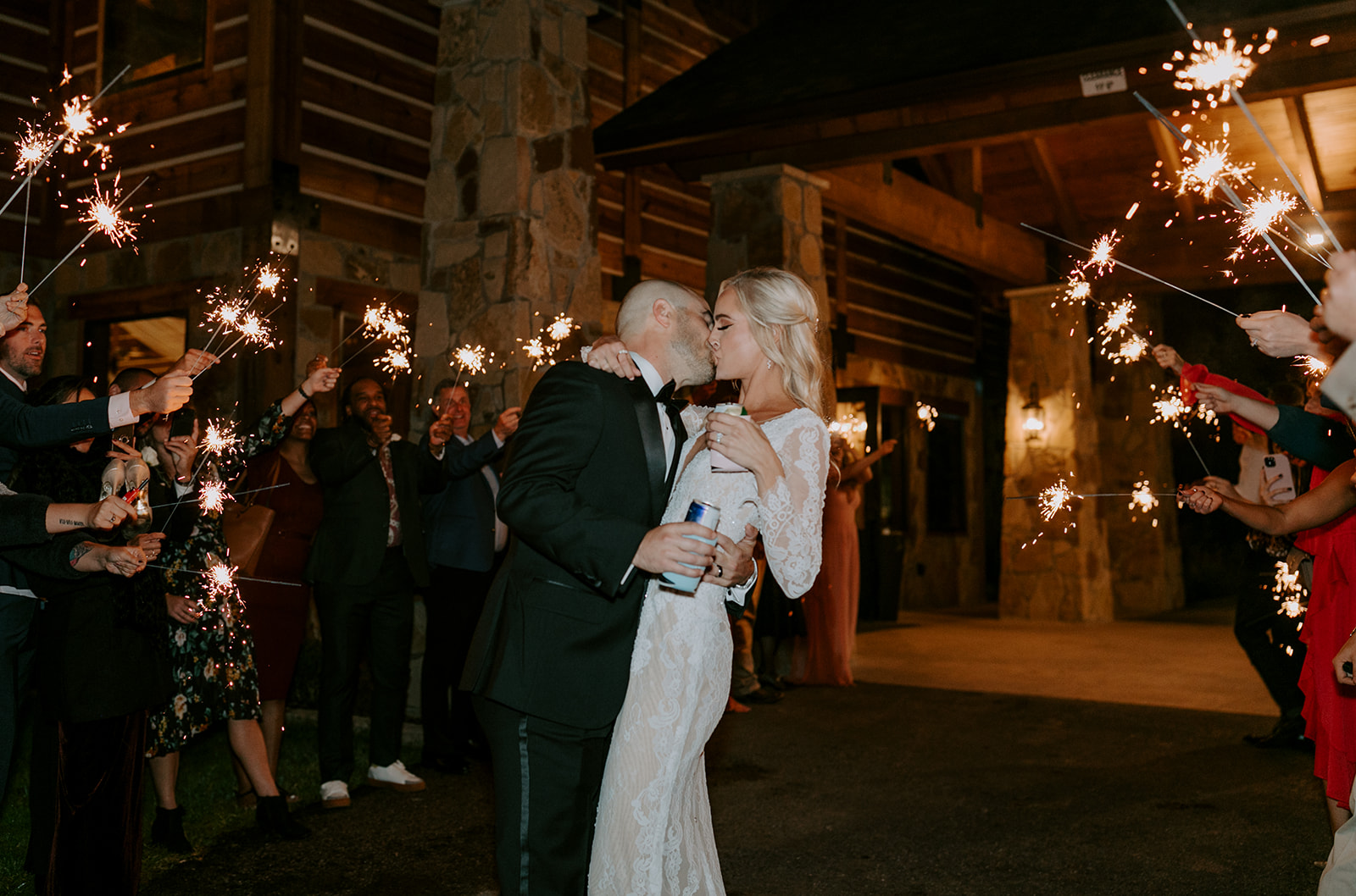 The Springs DJ and Photo Booth - Walking Starlight Photos