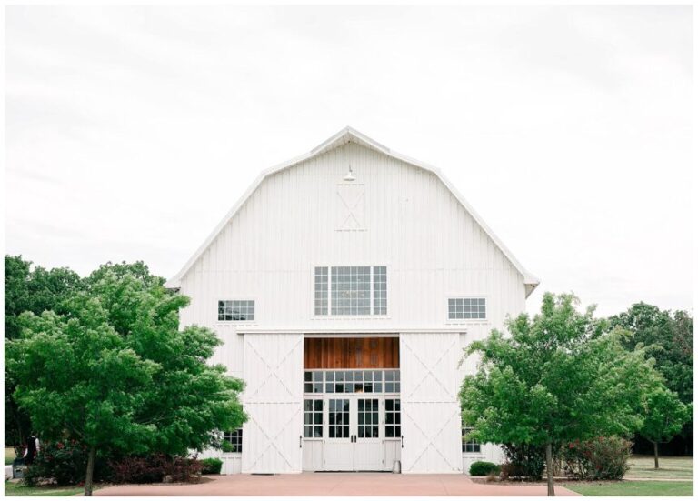 Farmhouse Wedding Venue The Springs White Sparrow